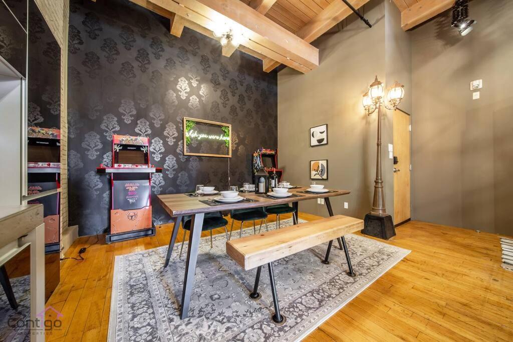 Historic Jd Loft, Near Ice District, Rogers Place, Ug Parking 에드먼턴 외부 사진