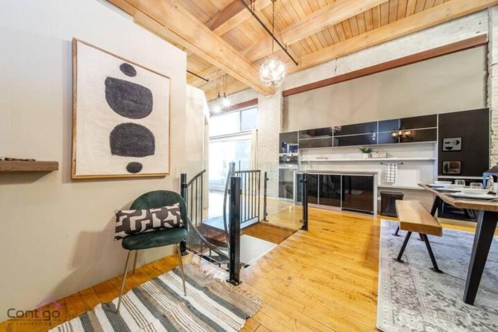 Historic Jd Loft, Near Ice District, Rogers Place, Ug Parking 에드먼턴 외부 사진